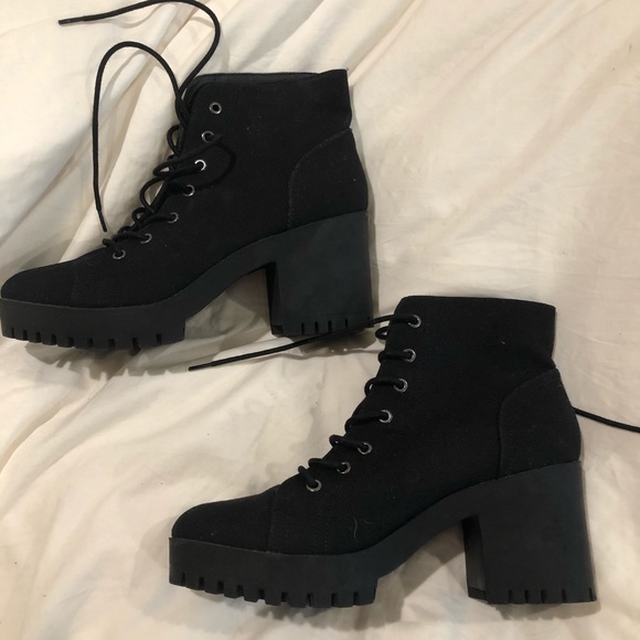 Forever 21 Shoes - 👠black boots Forever 21 Shoes - 👠black boots